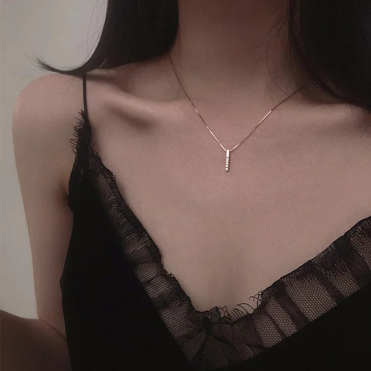 Collane con ciondolo a forma di cuore con ali d'angelo Colore argento 5A Cubic Zirconia Stile minimalista Catena clavicola Gioielli per donne e ragazze