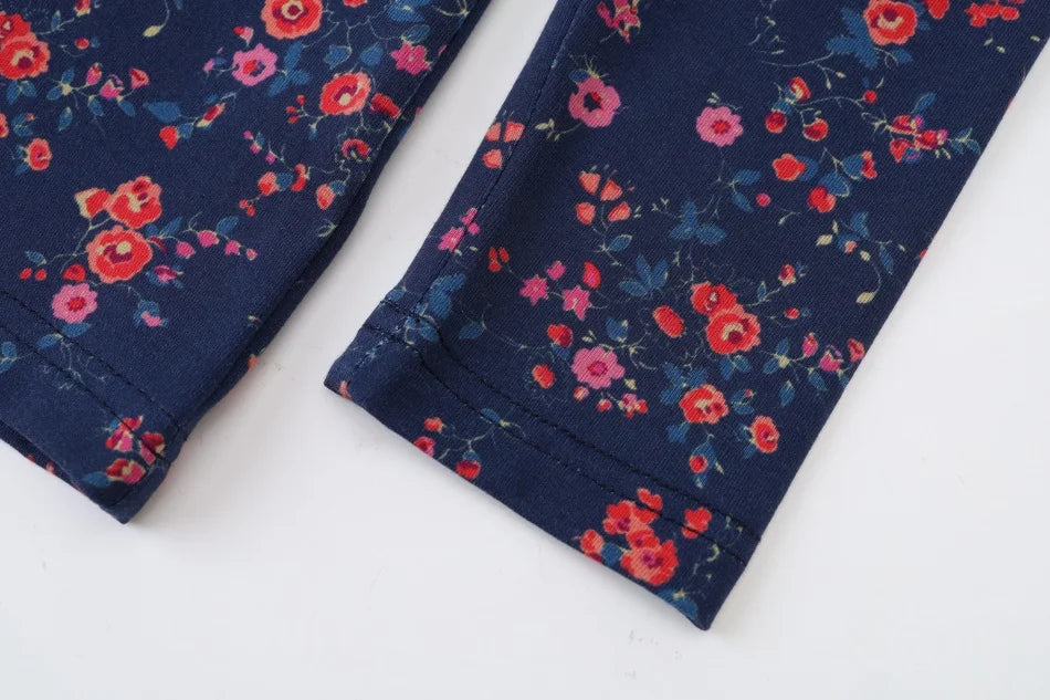 (Spedizione in 1 giorno) Collezione AW26 Denim Varsity, felpa in denim blu navy con ricami, tessuto per l'abbigliamento da giorno, abbigliamento per fratelli e sorelle
