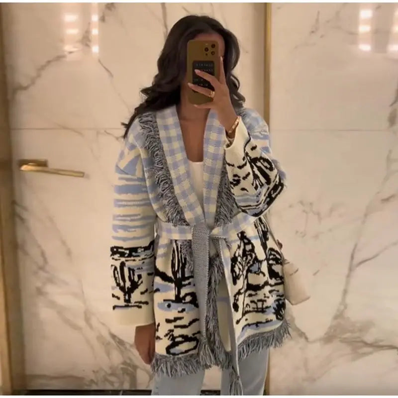 Cardigan lavorato a maglia con frange a fiori da donna Moda scollo a V manica lunga bottoni corti Cappotto casual Lady 2025 Autunno Chic Capispalla