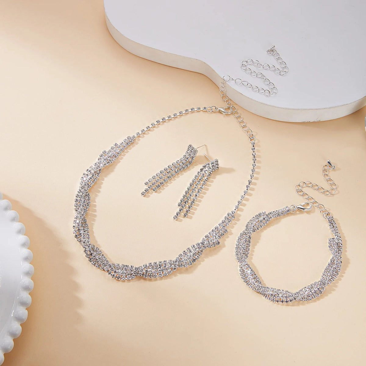 Classic Wedding Party Jewelry Set for Women Exquisite Imitation Pearl Rhinestone Choker Necklace Earrings Bracelet Charm Jewelry