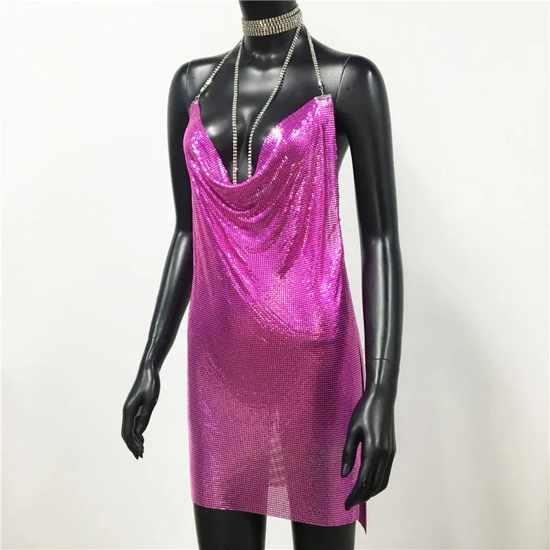 AKYZO Mini abito patchwork con paillettes dorate sexy Donna senza maniche Taglio basso Catene di metallo Halter Slim Abiti da festa da discoteca affascinanti