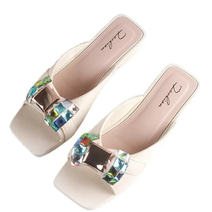 Claques d'été une pièce, nouvelles sandales de plage tendance à strass de couleur unie, chaussures plates décontractées pour femmes