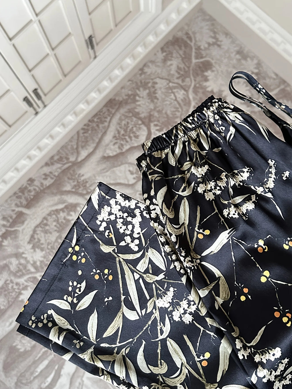 Nuovo Set Pigiama da Donna con Stampa Ciliegie, Senza Maniche, Scollo a V, Sexy, Moda 2 Pezzi, Abbigliamento da Casa per Estate e Primavera