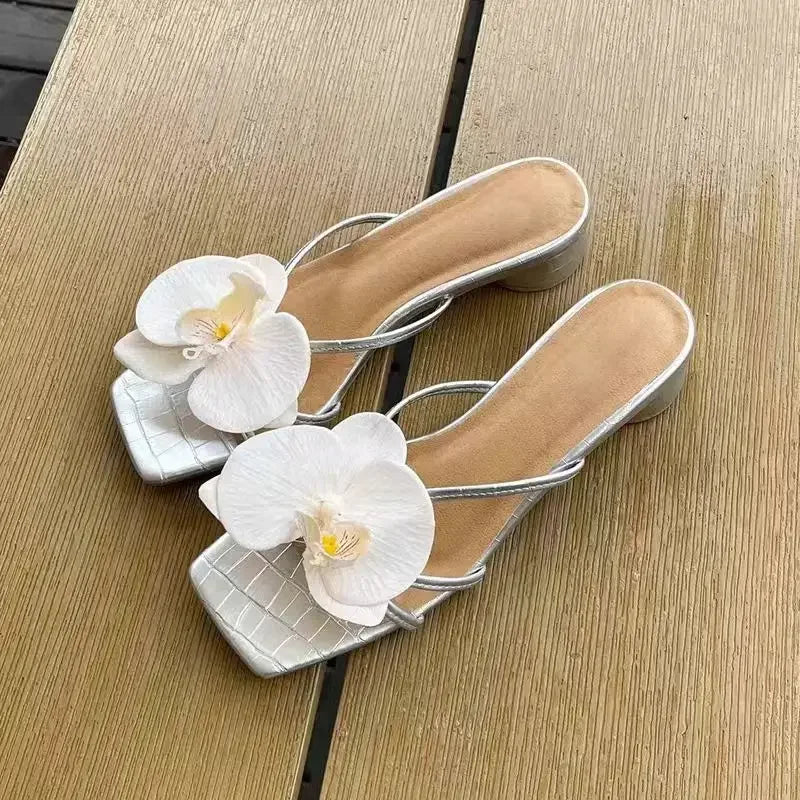 2025 nuovi sandali estivi moda donna comode scarpe antiscivolo da donna sandali con zeppa all'aperto casual da spiaggia di grandi dimensioni