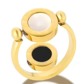 Anello minimalista con cuore d'amore in acciaio inossidabile per donna Anelli con zirconi intarsiati Gioielli di moda romantici impermeabili color oro