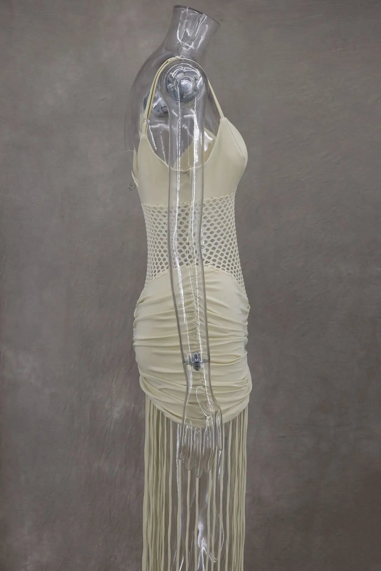 Abito con fionda con giunture sull'orlo con nappa Abito da donna sexy con vita scava fuori Abiti aderenti pieghettati elasticizzati Abito da spiaggia estivo solido femminile