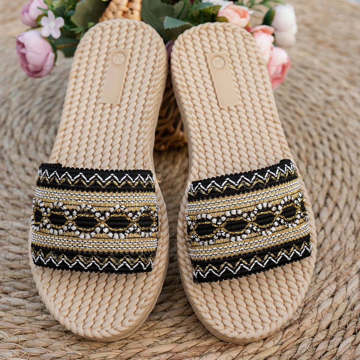 Damen-Sommerschuhe Damen-Pantoletten Outdoor-Strandsandalen Bohemian-Stil handgefertigte Plateau-Pantoffeln Flip-Flops Damen-Pantoletten
