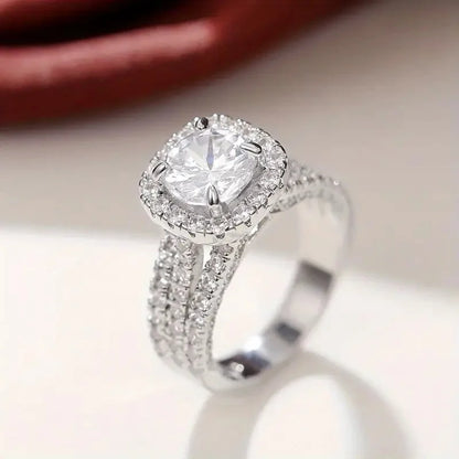Light luxury classic 925 sterling silver square moissanite ring as a jewelry gift for women's engagement party