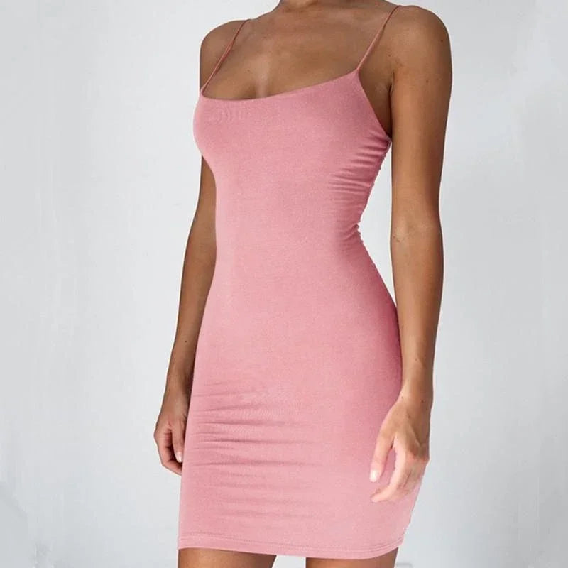 Mini-robe d'été à bretelles spaghetti 2026 Robes sexy moulantes de soirée pour femmes Robe courte à bretelles Camisole noire unie