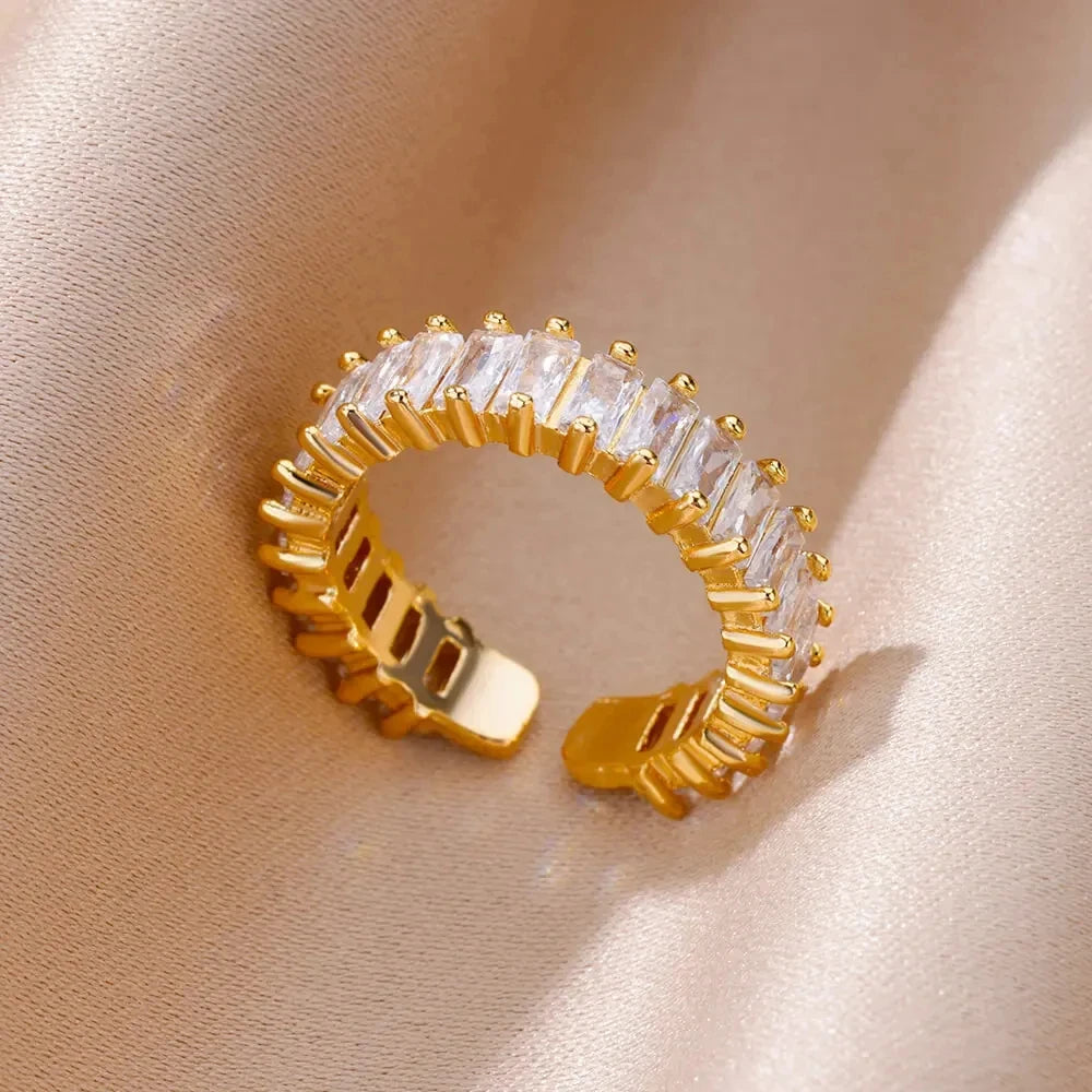 Anelli in acciaio inossidabile 316L per le donne Colore oro Non sbiadisce mai Anelli classici di lusso Anelli per coppie di nozze Gioielli Spedizione gratuita