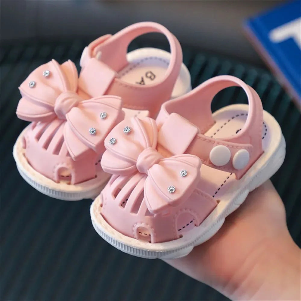 Sandales d'été pour enfants, fond souple, chaussures antidérapantes pour bébés et petits enfants, sandales Baotou pour bébés filles