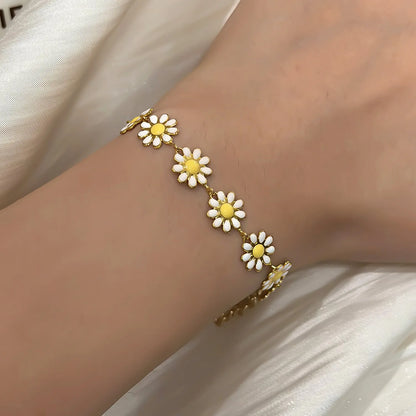 Bracciale con fiori margherita dolce Personalità della moda Bracciale con ciondoli con fiori estetici minimalisti per le donne Regalo di gioielli per feste di nozze