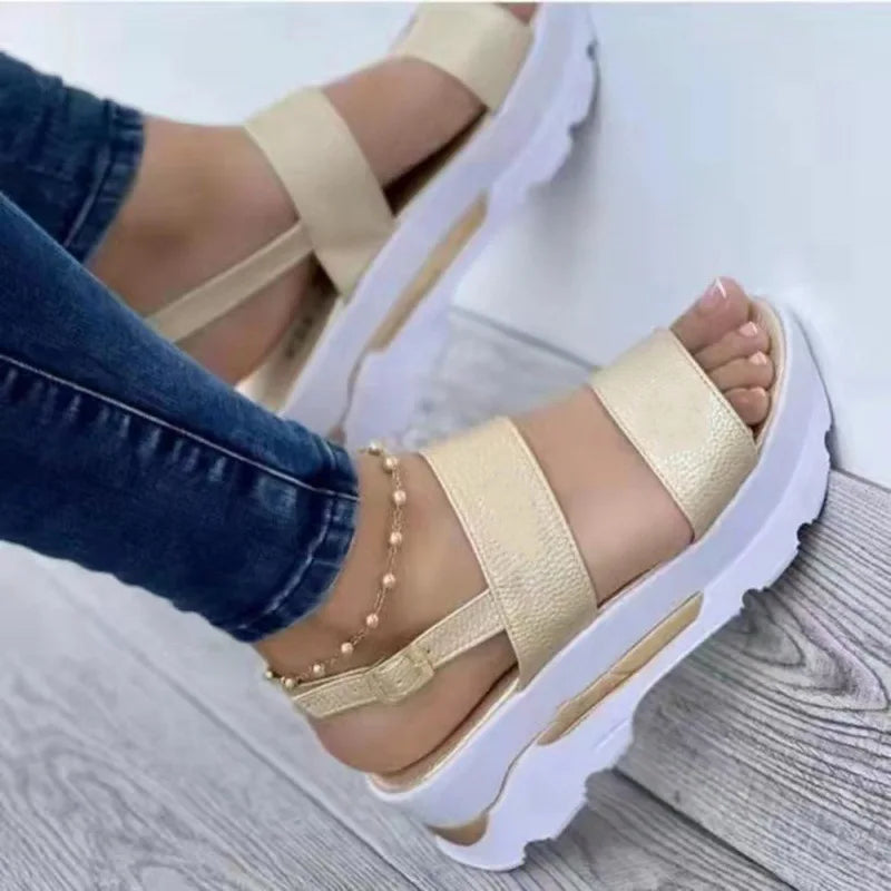 2025 Sandali estivi per le donne Sandali con plateau moda Zeppa Scarpe casual Sandali con tacco leggero Mujer Infradito Zapatos