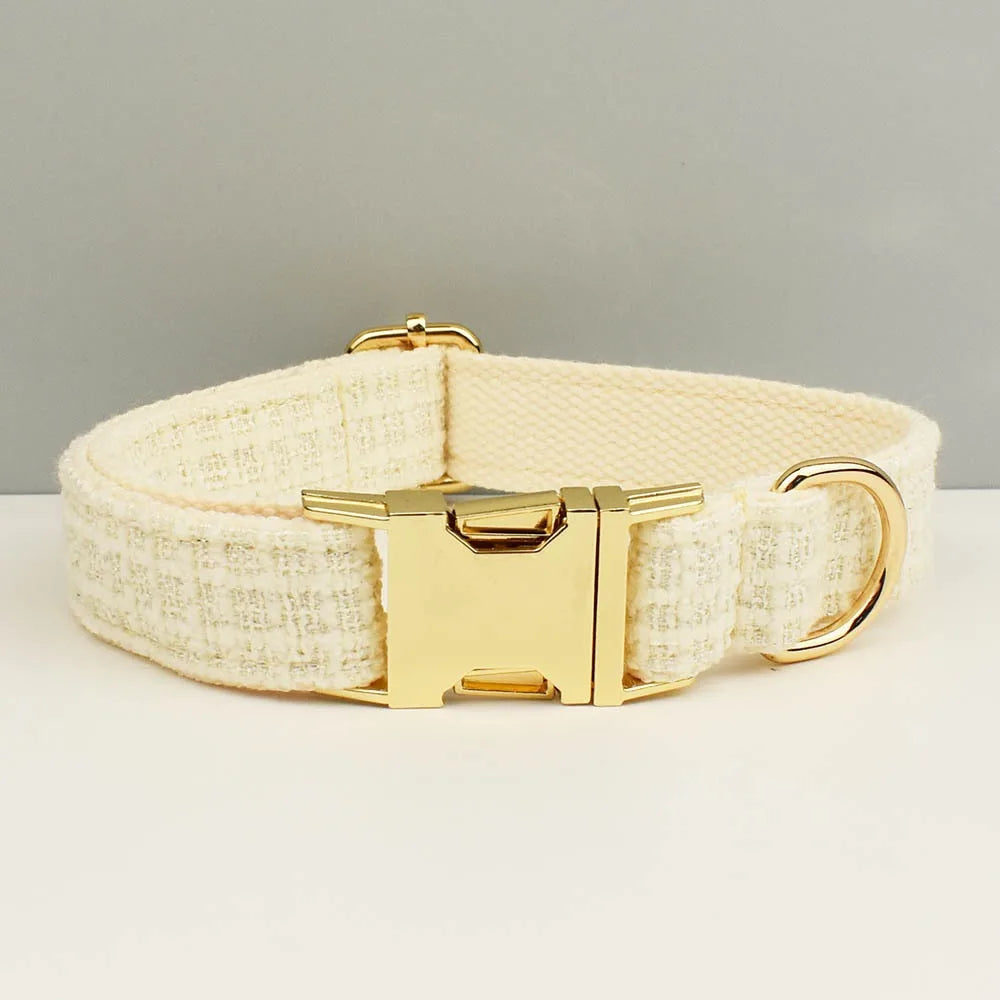 Collare per cani bianco Lusso Nuovo Pettorina per cani regolabile Guinzaglio per cani Set di fibbie in metallo incisibile per cani di piccola e media taglia Forniture per animali domestici
