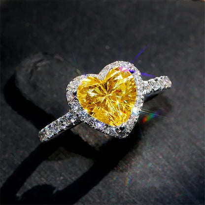 Anelli di fidanzamento classici a forma di cuore color argento per le donne Bianco Rosso CZ Pietra intarsiata Gioielli di moda Regalo per la festa nuziale