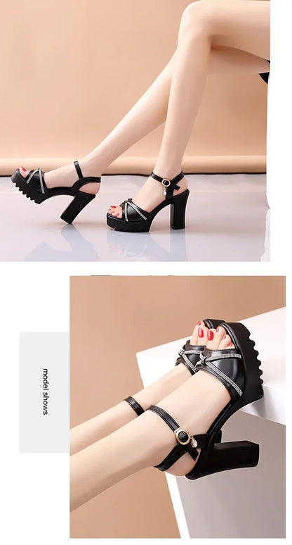 Sandales femme Été 2025 Chaussures femme à talon épais compensées à plateforme Chaussures imperméables épaisses Super-hautes Beige