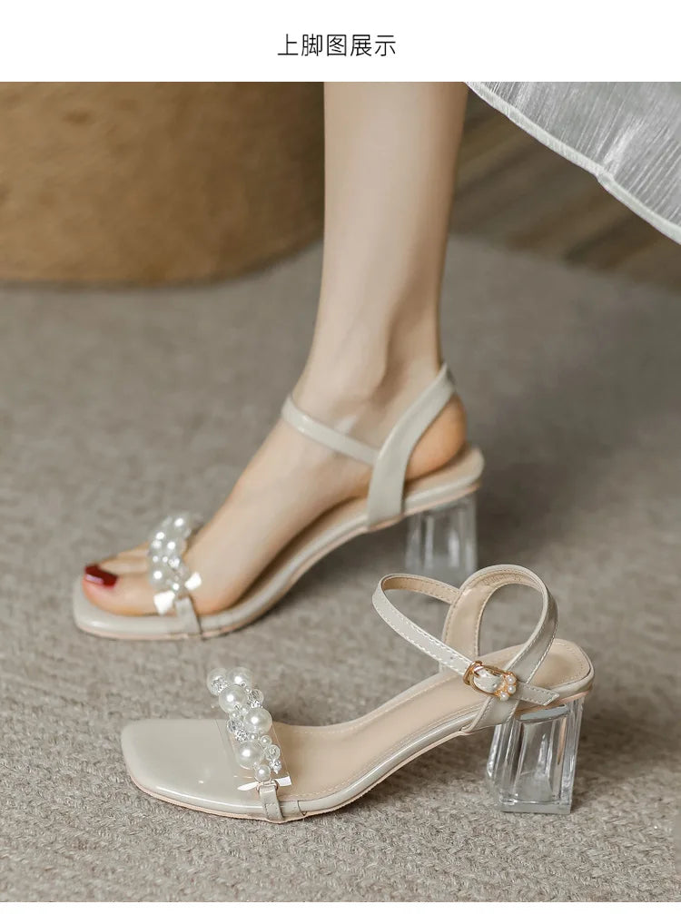 Damen-Sommersandalen 2026 Neu mit Perlen High Heels Pantoletten Mädchen mit Kristallabsatz Trendige transparente Sommerschuhe