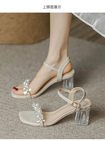 Damen-Sommersandalen 2026 Neu mit Perlen High Heels Pantoletten Mädchen mit Kristallabsatz Trendige transparente Sommerschuhe