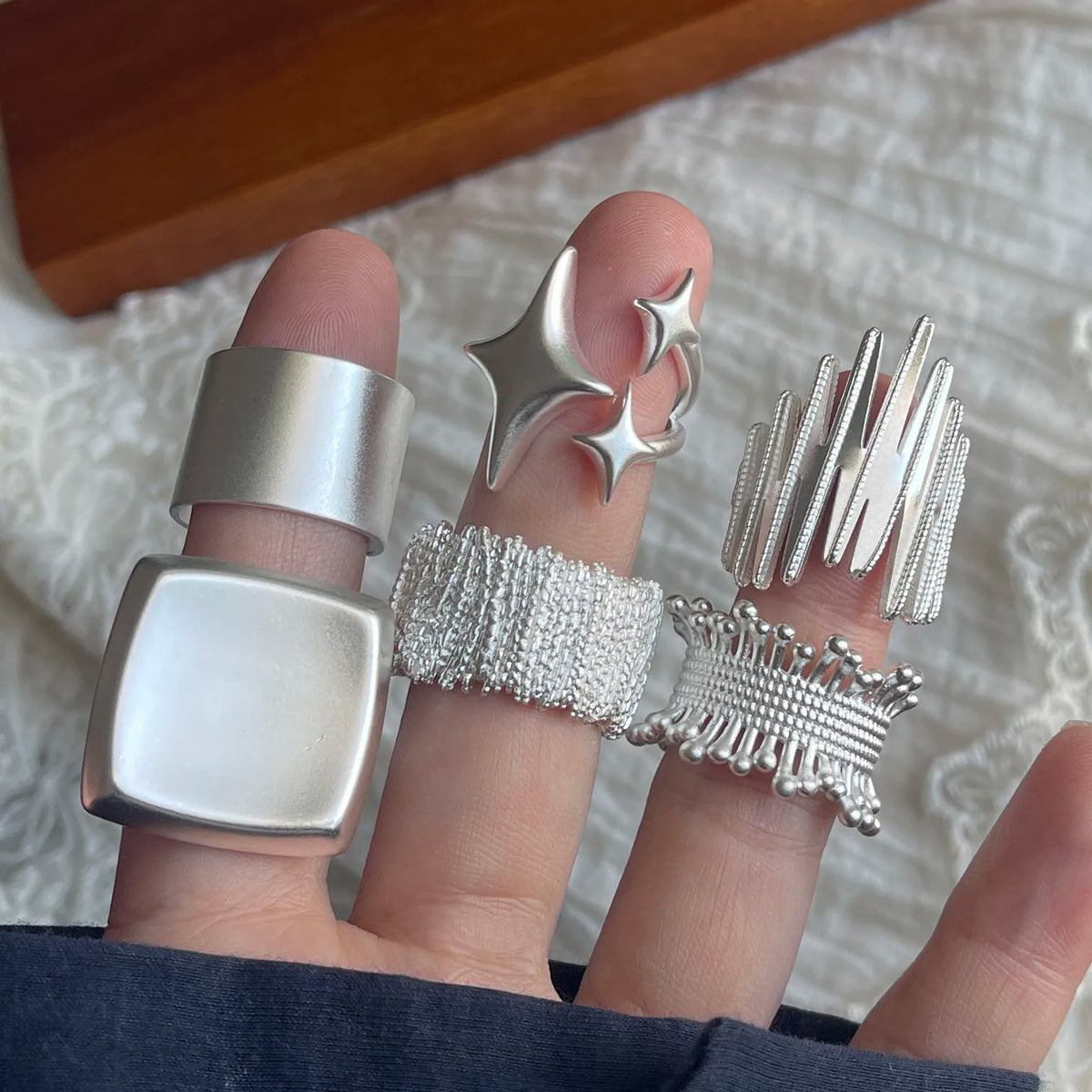 Anelli in argento sterling 925 per le donne Gioielleria raffinata geometrica Anello ampio scintillante regolabile per il regalo di compleanno della festa