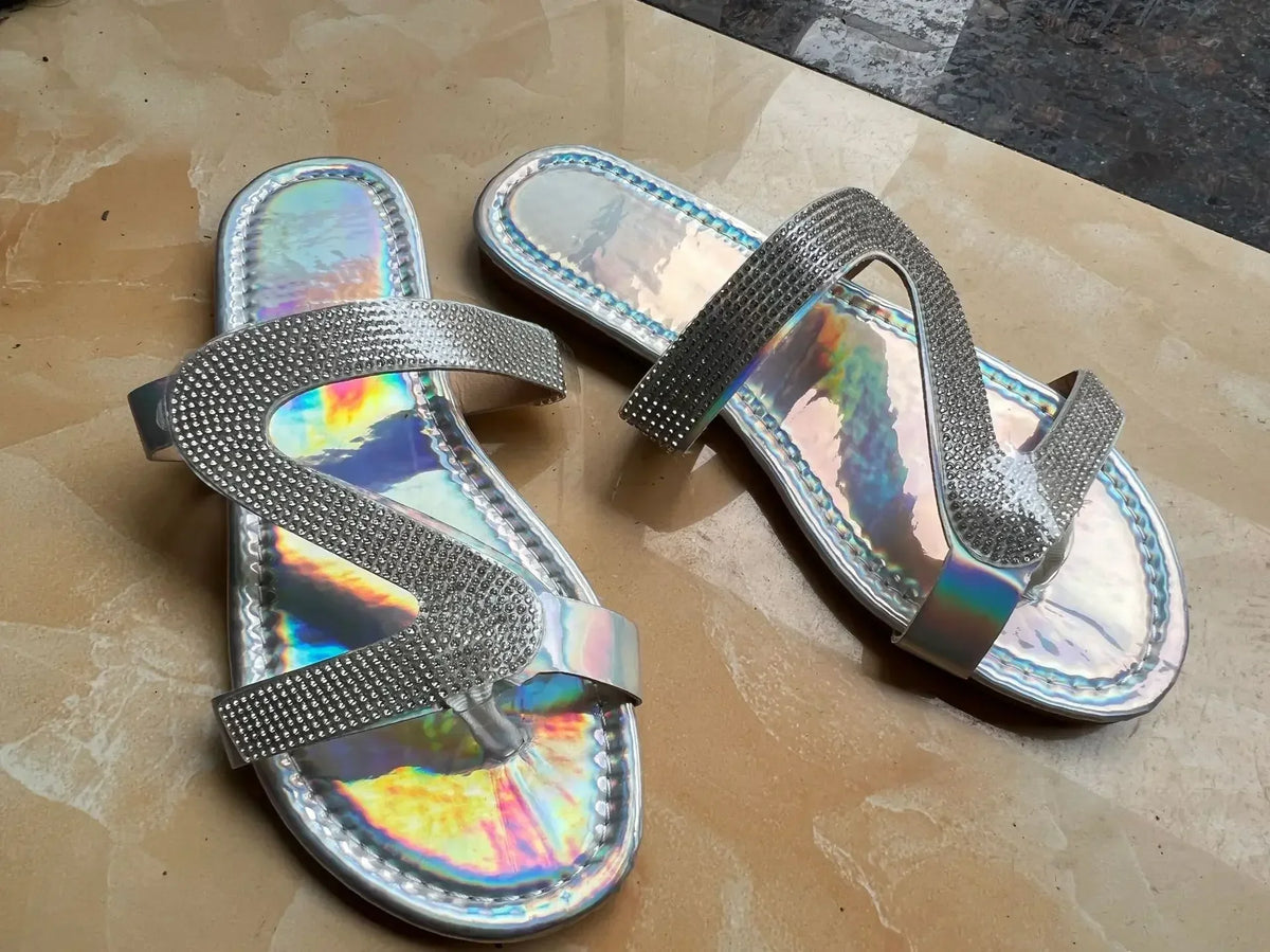 Sandales sexy pour femmes Plage d'été Bouche peu profonde Strass Défilé de mode pour femmes Chaussures confortables et légères Sandales féminines