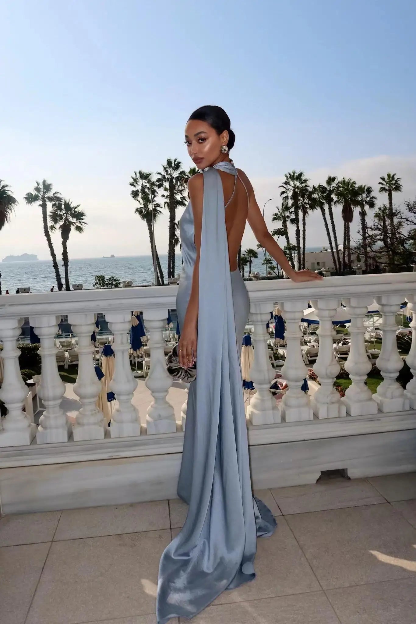 Sciarpa a nastro Halter Abito da donna Spalla inclinata Raso di seta Slim Fit Streamer Grandi abiti sexy senza schienale Abiti lunghi da donna Estate