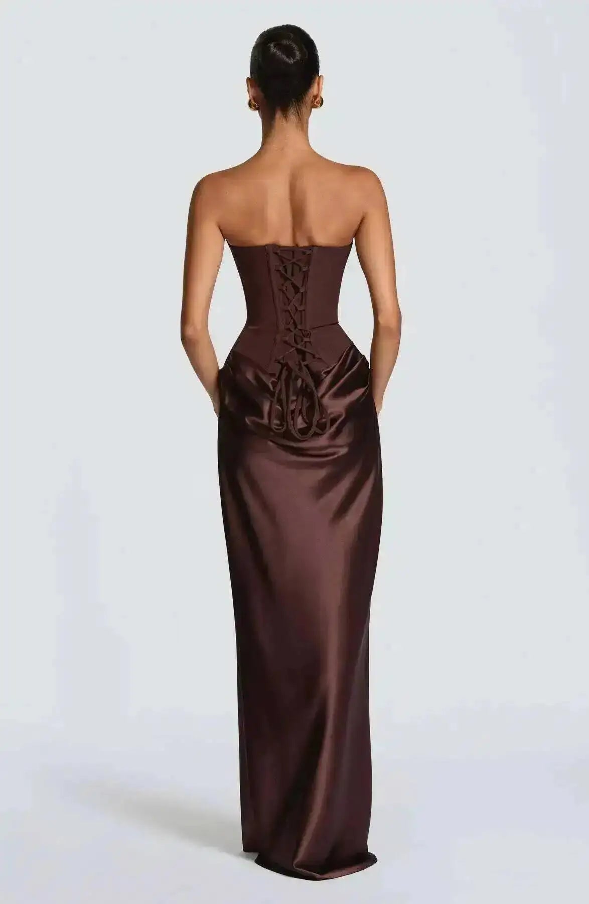 Giyu Sexy Satin Evening Club Abiti da festa Donna 2025 Estate senza spalline con spalle scoperte Lisca di pesce increspato Maxi abito lungo Abito elegante