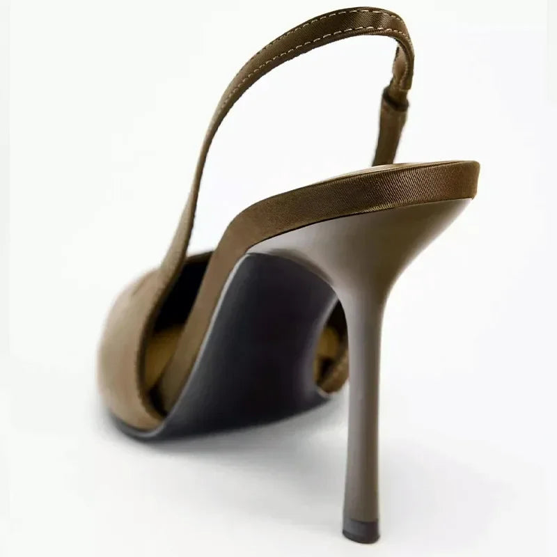 2025 Nuovi sandali con tacco estivi Elegante cinturino posteriore Designer Décolleté da donna Sexy punta a punta Tacchi alti Scarpe eleganti da banchetto di moda