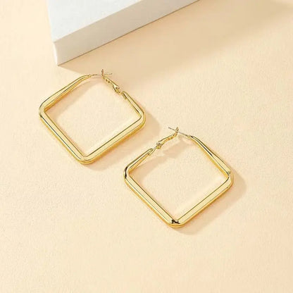 Orecchini a cerchio quadrati color oro moda per le donne Gioielli esagerati con orecchini a cerchio irregolari geometrici in metallo
