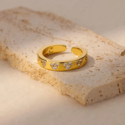 Anelli a forma di cuore geometrico con zirconi per donna Anello nuziale in acciaio inossidabile color oro Gioielli estetici di lusso Regalo per coppia 2025