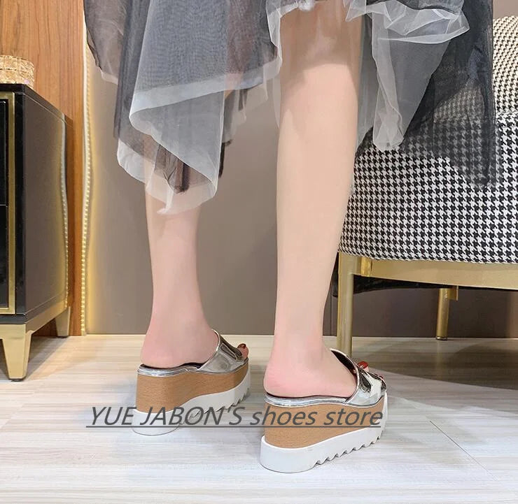 Genuine Leather Buckle Strap Sandals Breathable Sneakers Stars women summer rivets shoes Korean Style Platform Casual Shoes