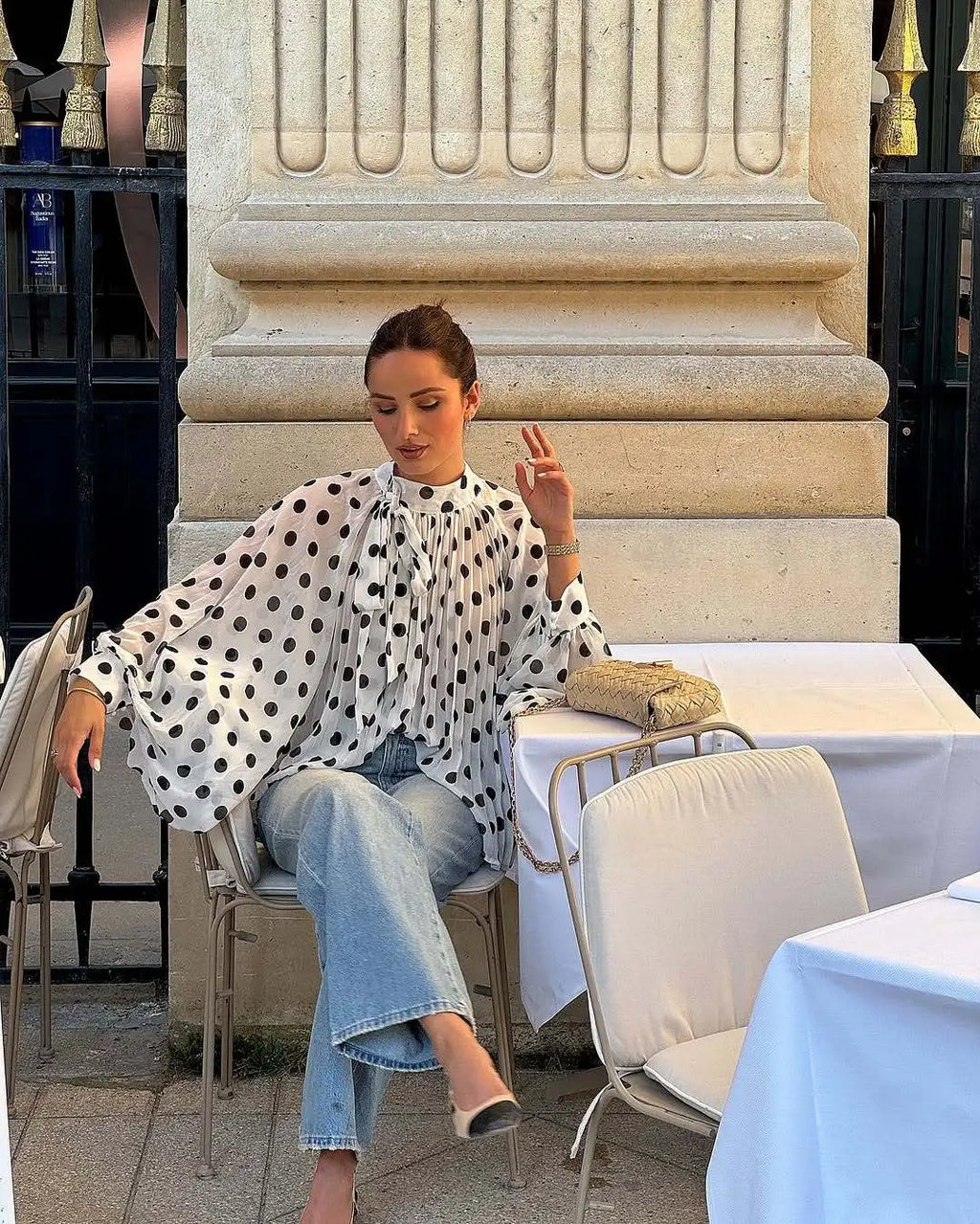 Elegante Camicia Retrò a Pois con Lacci da Donna, Maniche Lunghe a Lanterna, Trasparente e Scavata, Blusa Larga 2026, Top da Donna per il Quotidiano e il Lavoro
