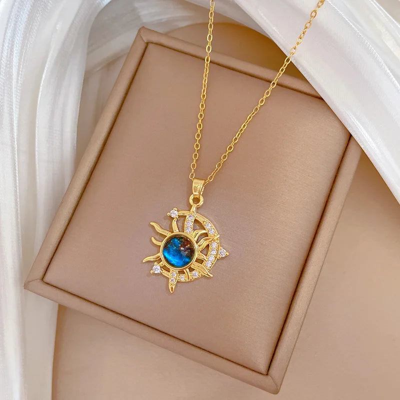 Collana di lusso leggera in acciaio al titanio con serie Star per donna, colore oro, pianeta, luna, astronauta, collane con ciondolo, gioielli, regali