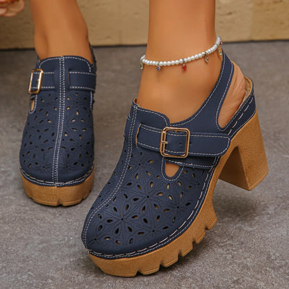 Nouvelles sandales d'été confortables pour femmes 2025 élégantes, talons hauts, sandales d'été à semelles épaisses, grandes chaussures décontractées à semelles épaisses pour femmes