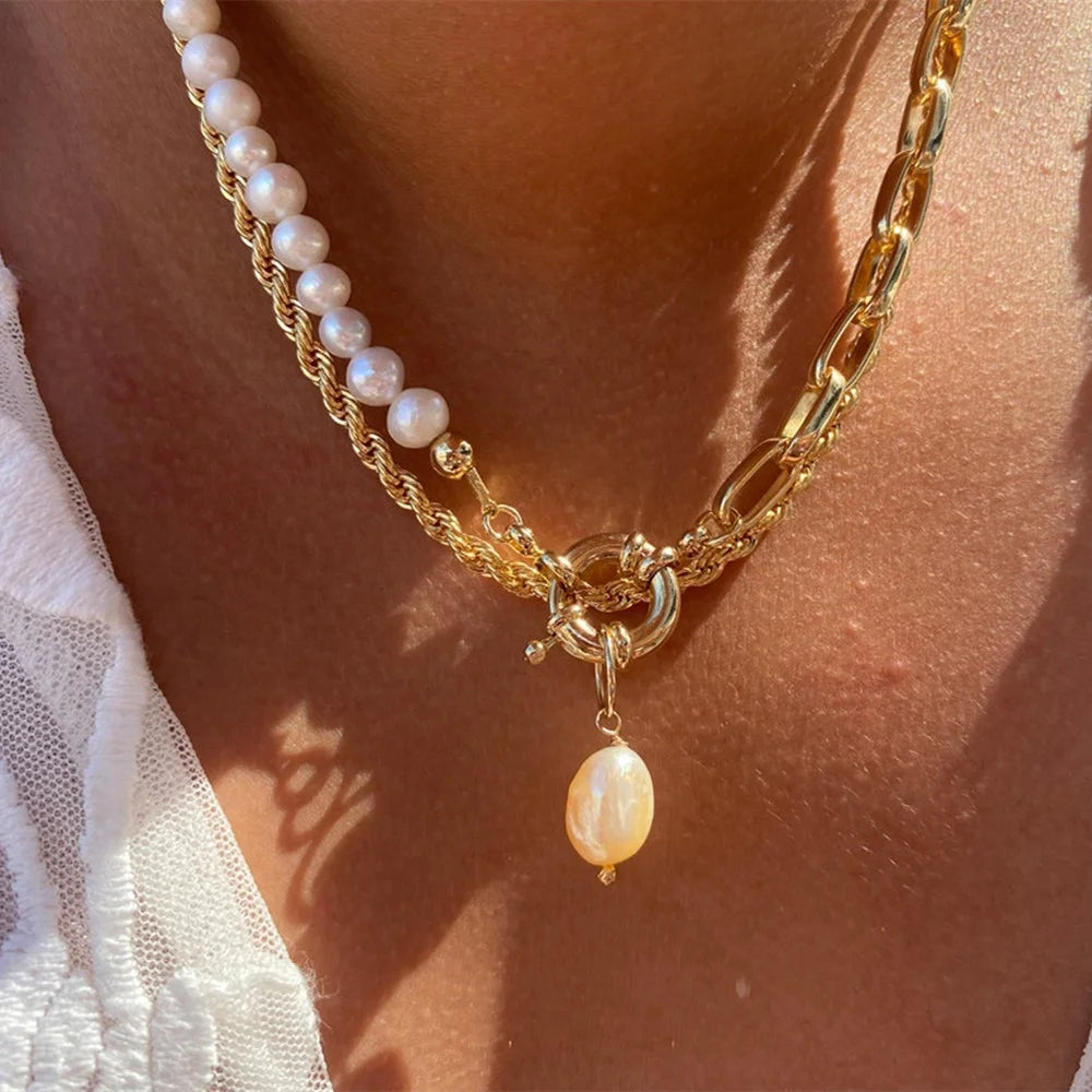 Collana con ciondolo moneta con ritratto di testa a catena spessa con piatto in oro punk vintage per gioielli hip-hop geometrici multilivello di moda da donna