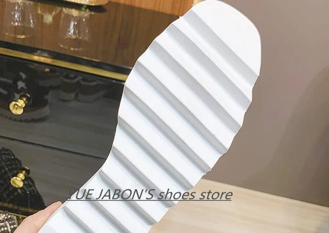 Genuine Leather Buckle Strap Sandals Breathable Sneakers Stars women summer rivets shoes Korean Style Platform Casual Shoes