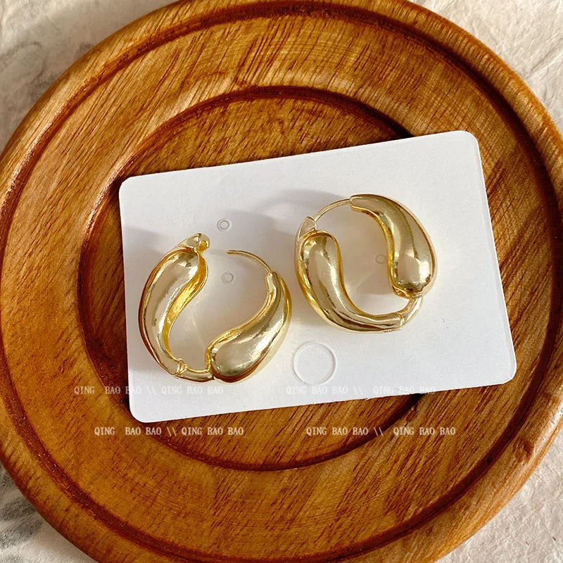 Ampio anello rigido in metallo per donna Colore oro e argento Chunky Waterdrop Polsino da polso aperto Spessore braccialetto intrecciato irregolare Gioielli