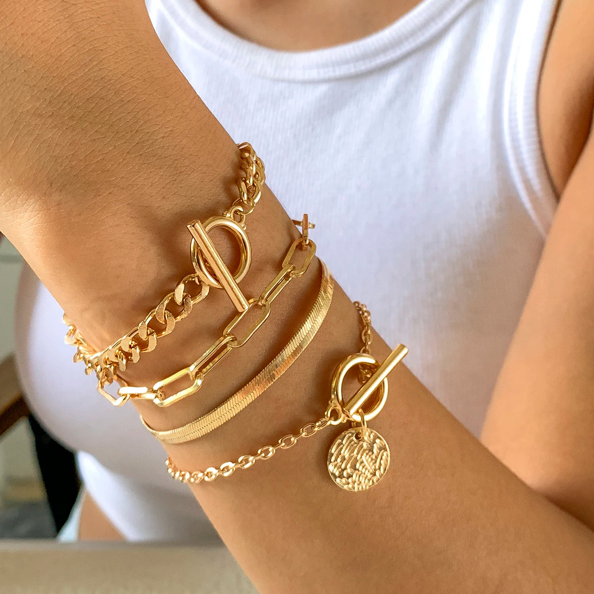 Braccialetto con ciondolo moneta con catena a maglia cubana Punk per donna a mano Vintage OT Buckle Snake Chain Charm Bangles coppia gioielli regalo
