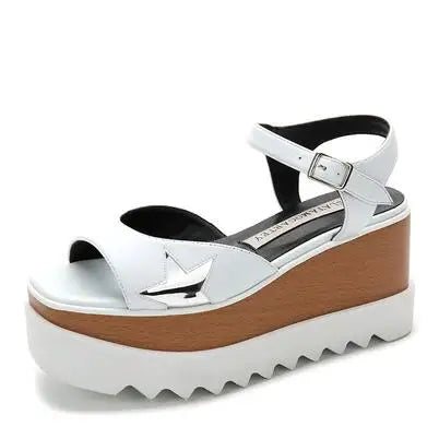 Genuine Leather Buckle Strap Sandals Breathable Sneakers Stars women summer rivets shoes Korean Style Platform Casual Shoes