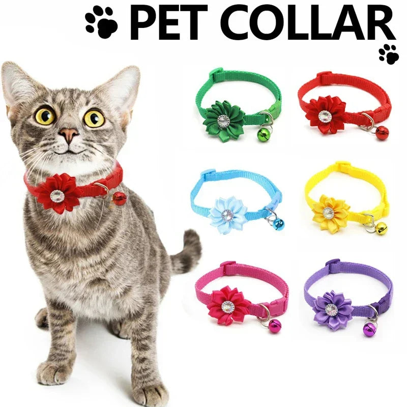 Collare carino colorato per cani e gatti collare regolabile con campana di fiori con collare a campana forniture per animali domestici 7 colori sono disponibili