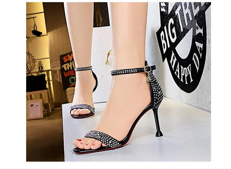 Sandali estivi da donna Tacchi alti Strass Cristallo Tacchi medi Caviglia Evento di nozze Festa Scarpe dorate Eleganti 1688-3