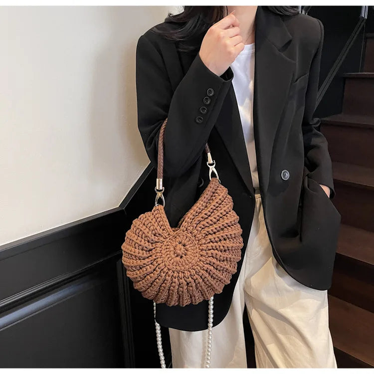 Borse a tracolla da donna all'uncinetto a forma di conchiglia creativa Divertenti catene di perle carine Borsa a tracolla in tessuto fatto a mano Novità piccole borse