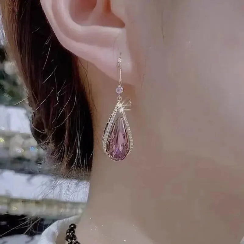 1 paio di orecchini di diamanti in vetro con perle d'imitazione d'amore in lega placcata oro di lusso leggero e vento freddo