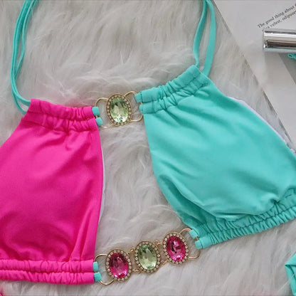 2026 Bikini da donna a due pezzi con scollo all'americana e inserti di diamanti, modello intagliato, costume da bagno da spiaggia
