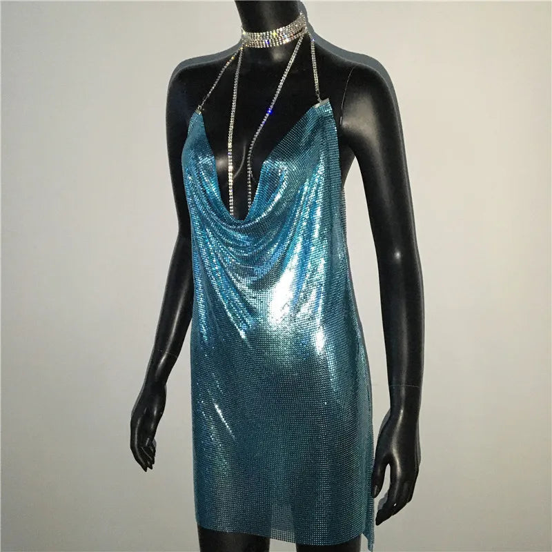 AKYZO Mini abito patchwork con paillettes dorate sexy Donna senza maniche Taglio basso Catene di metallo Halter Slim Abiti da festa da discoteca affascinanti
