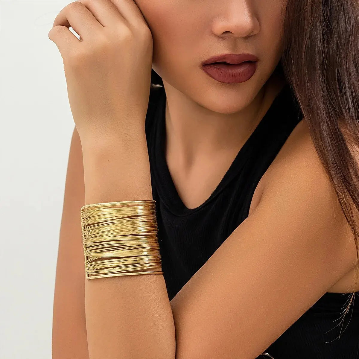 Bracciale largo con croce geometrica vintage per donna Braccialetti con braccio grande aperto color oro grosso Regali di gioielli per feste di nozze da donna