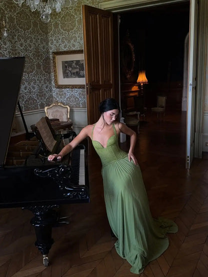 Chic Green Fishbone Halter Abito lungo Lady Solid Sexy Backless Pieghettato Off-spalla Abiti a trapezio 2025 nuovo abito da festa di Natale