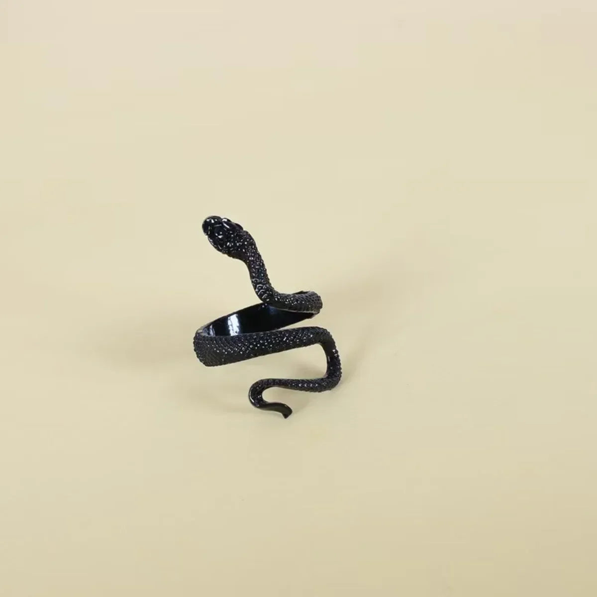 Anelli per uomo donna punk gotico anello serpente esagerato placcato nero gotico regolabile regalo per feste gioielli donna gioielli