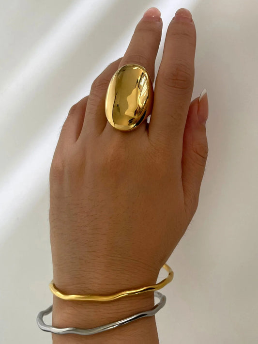 J145Ovale transfrontaliera in acciaio inossidabile con superficie fredda ed elegante, anello di alta qualità, esagerato e alla moda per le donne