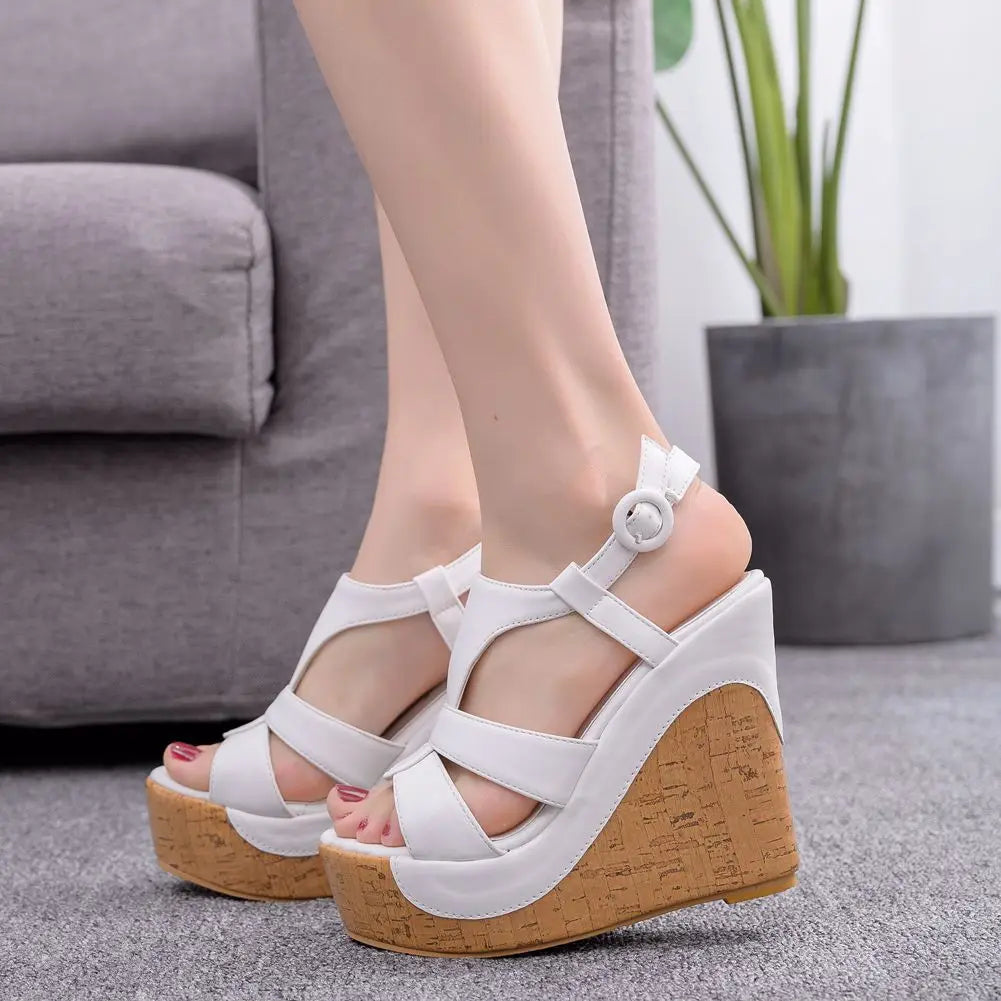 Sandali con plateau Summer Fashion Women Bohemia Style tacco alto bocca di pesce Peep Toe zeppe scarpe per le donne Sandalias De Mujer