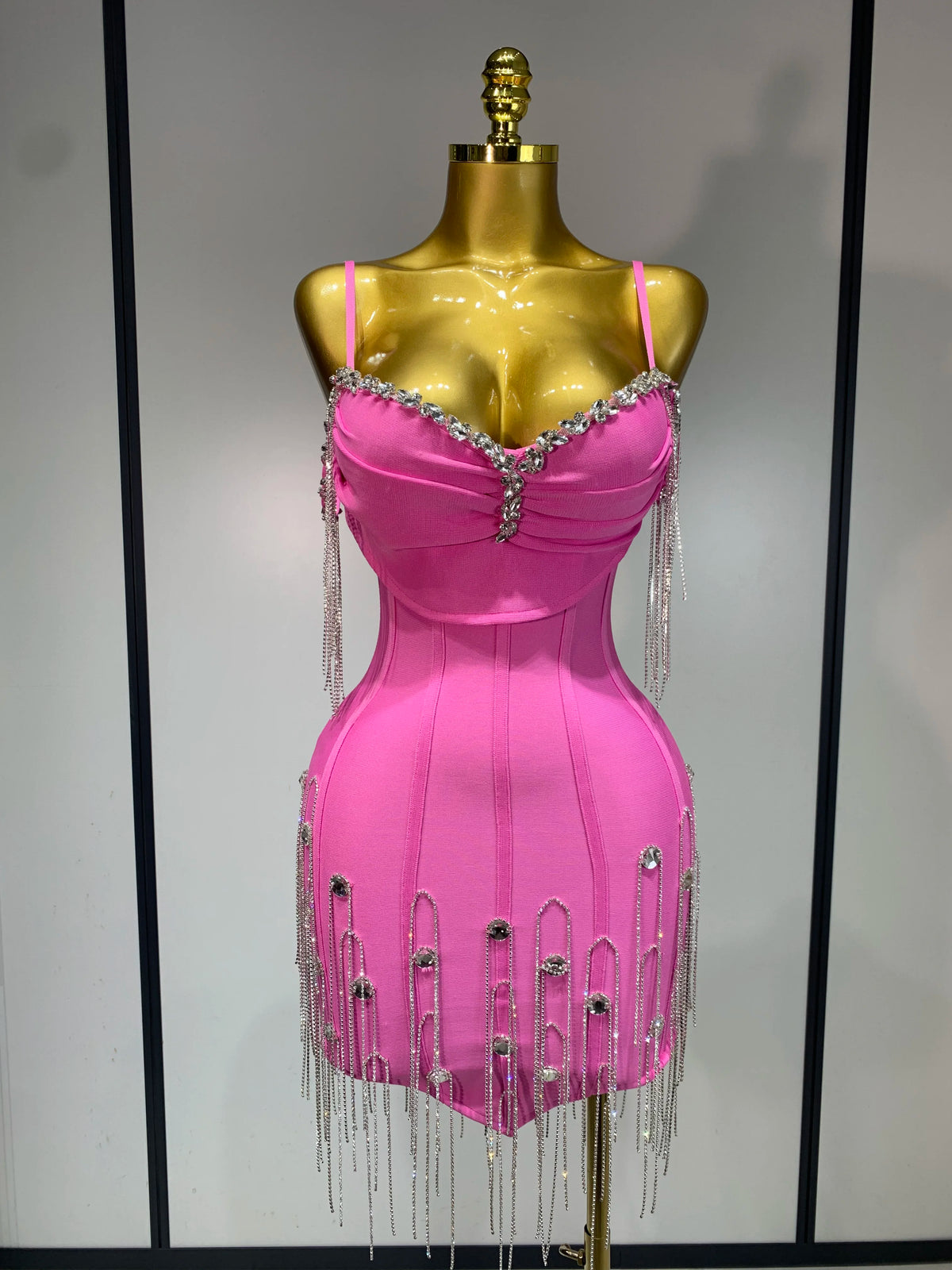 Abito sexy con fasciatura senza maniche aderente con cinturino per spaghetti senza schienale Elegante abito da ballo Abiti da compleanno di lusso per feste serali da club